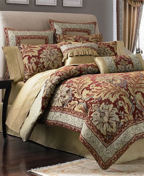 luxury queen comforter sets.